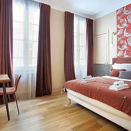 فندق Splendid Champ De Mars - Eiffel Tower 3*